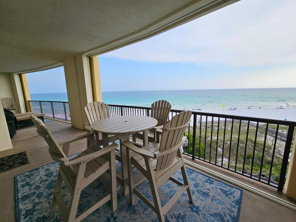 Bella Riva 409 4 Bedroom Beachfront Set Up Included *
