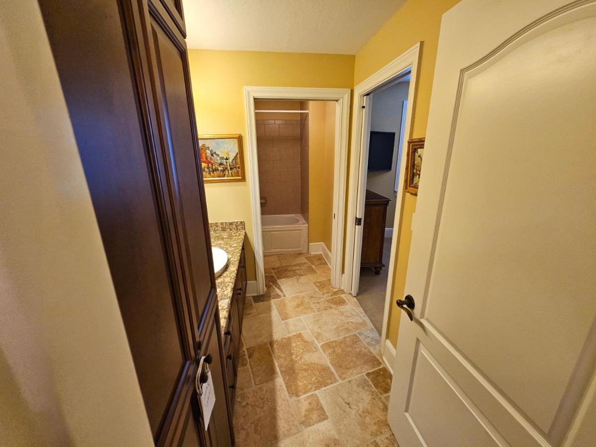 Bella Riva 409 4 Bedroom Beachfront Set Up Included Holiday home