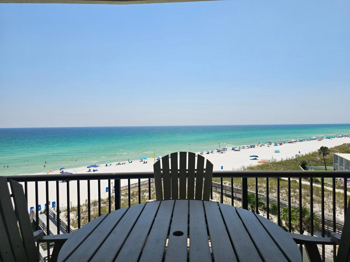 Bella Riva 409 4 Bedroom Beachfront Set Up Included Holiday home *