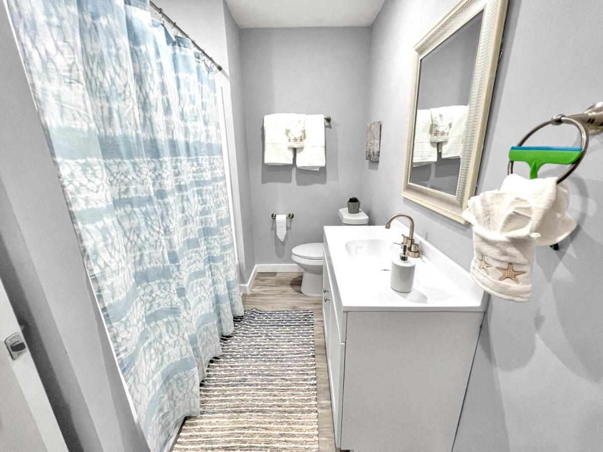 The Dollar Close To Downtown Fwb And Apartment Fort Walton Beach
