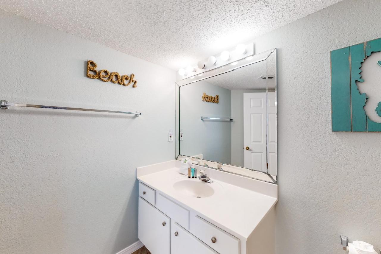 Islander E 4003 Apartment *