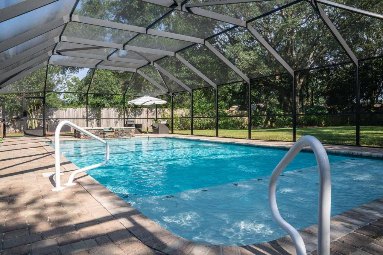 Cozy Coastal Haven-private Pool & Outdoor Kitchen Holiday home Fort Walton Beach
