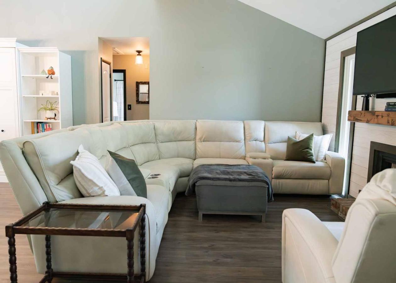 Holiday home Cozy Coastal Haven-private Pool & Outdoor Kitchen *