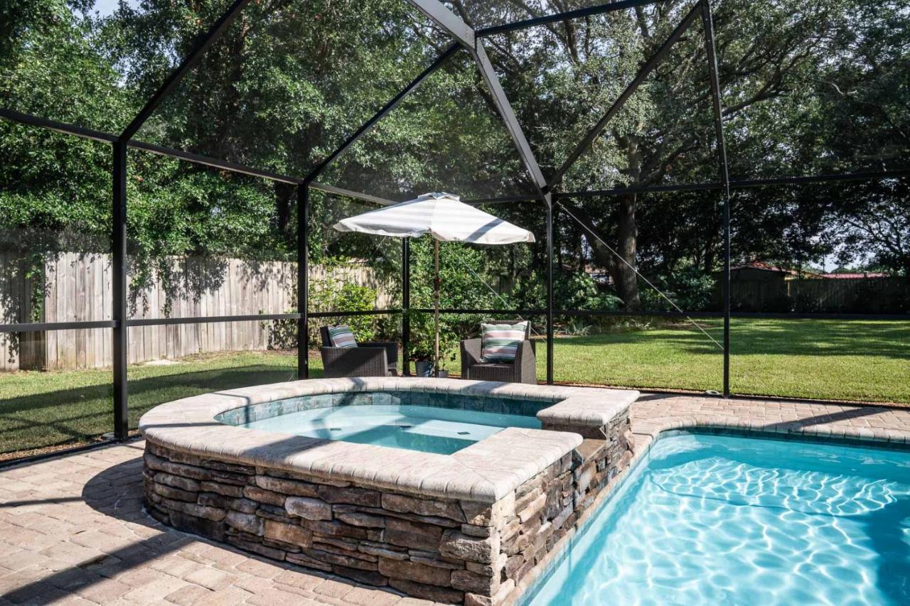 Cozy Coastal Haven-private Pool & Outdoor Kitchen * Fort Walton Beach