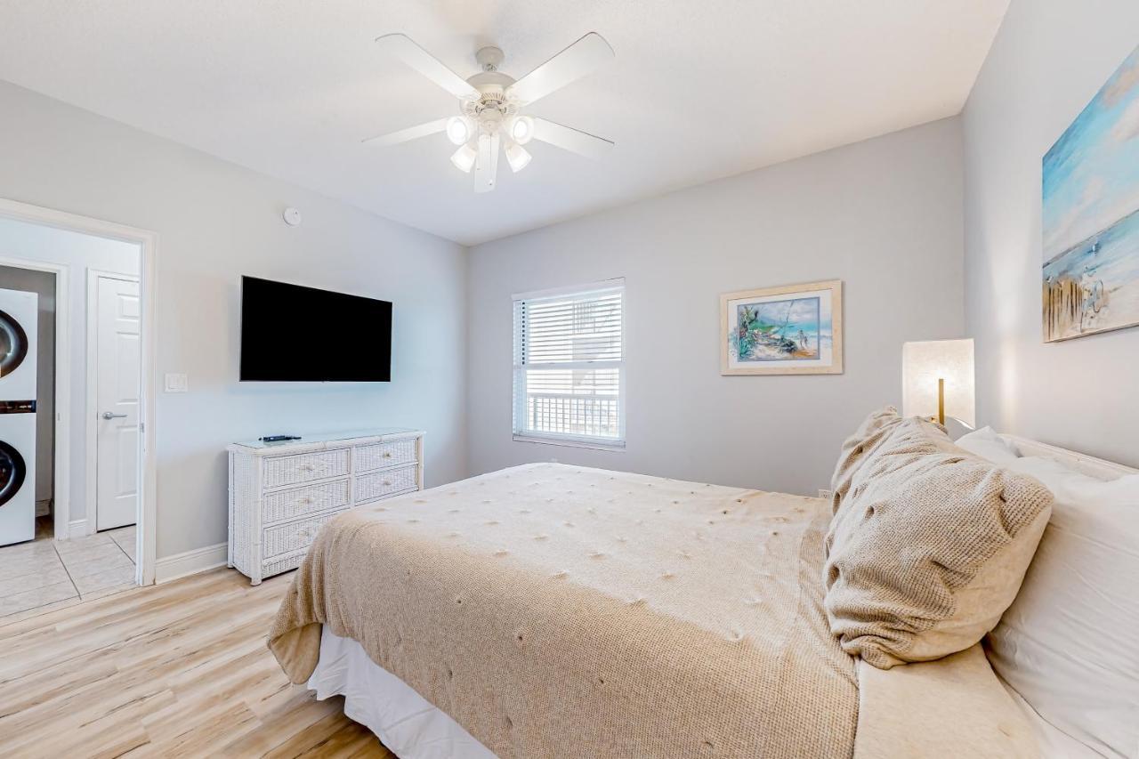 Apartment Waters Edge 405