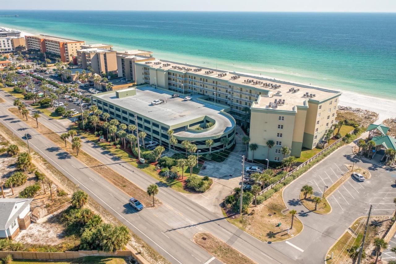 Waters Edge 405 Apartment
