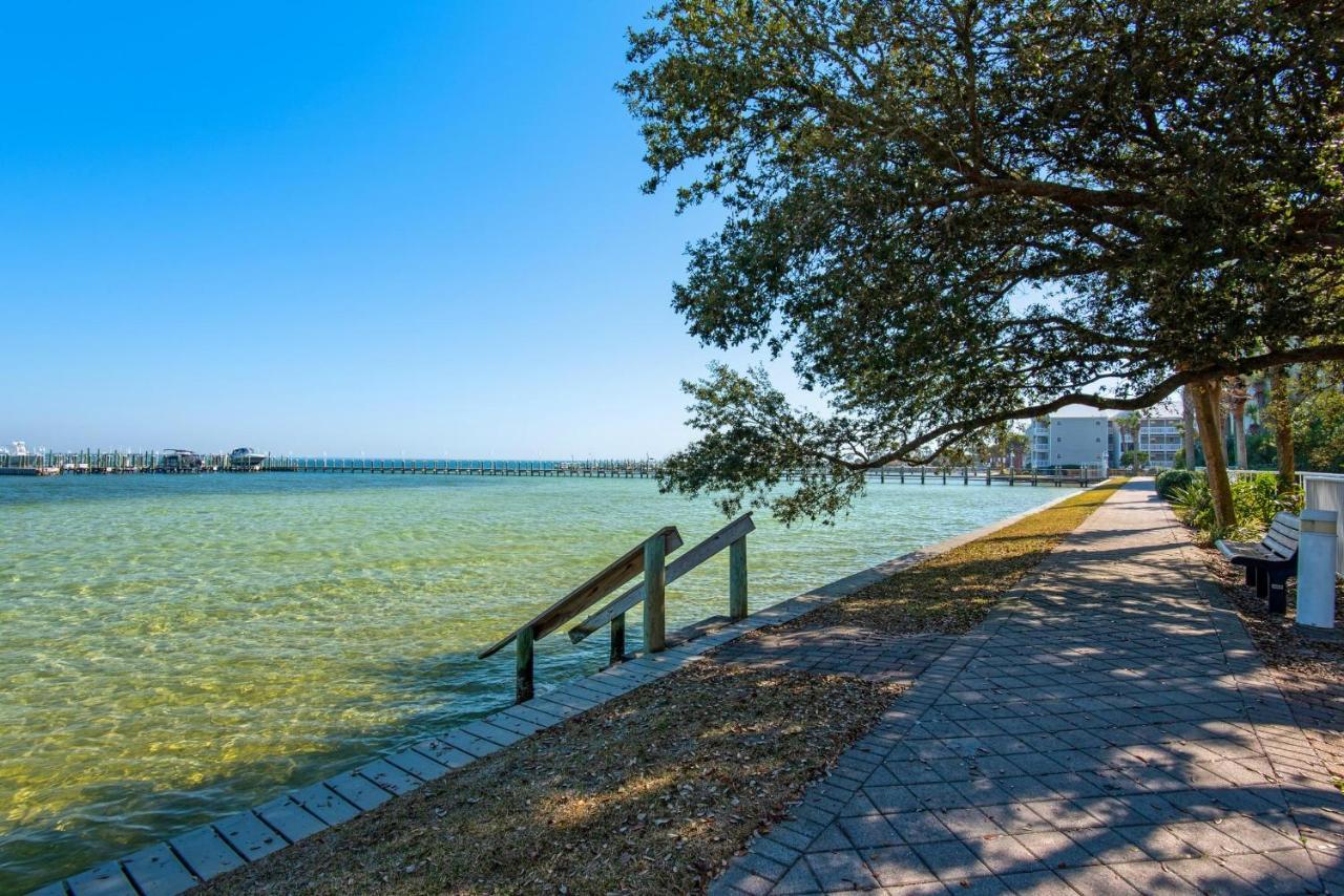 Destin West Bayside Pelican #308 Holiday home