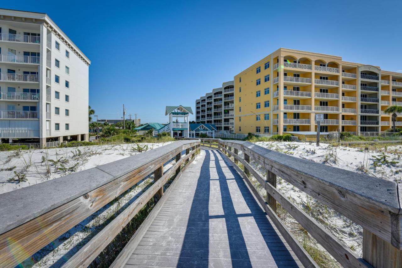 Okaloosa Island Near Boardwalk And Beach!