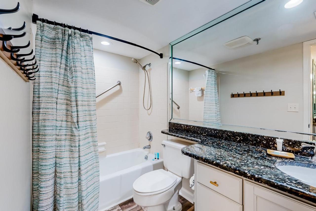 Surf Dweller 203 Apartment *