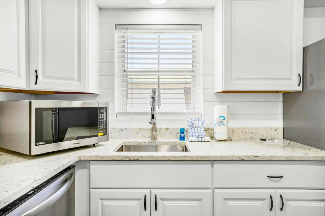 Bluefish 5 Escape To Oka Island 2br Oasis Apartment *