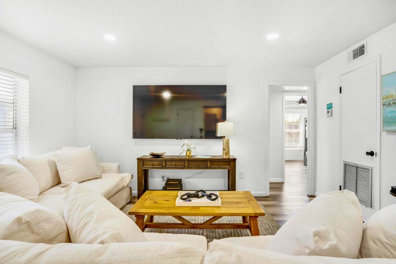Apartment Bluefish 5 Escape To Oka Island 2br Oasis