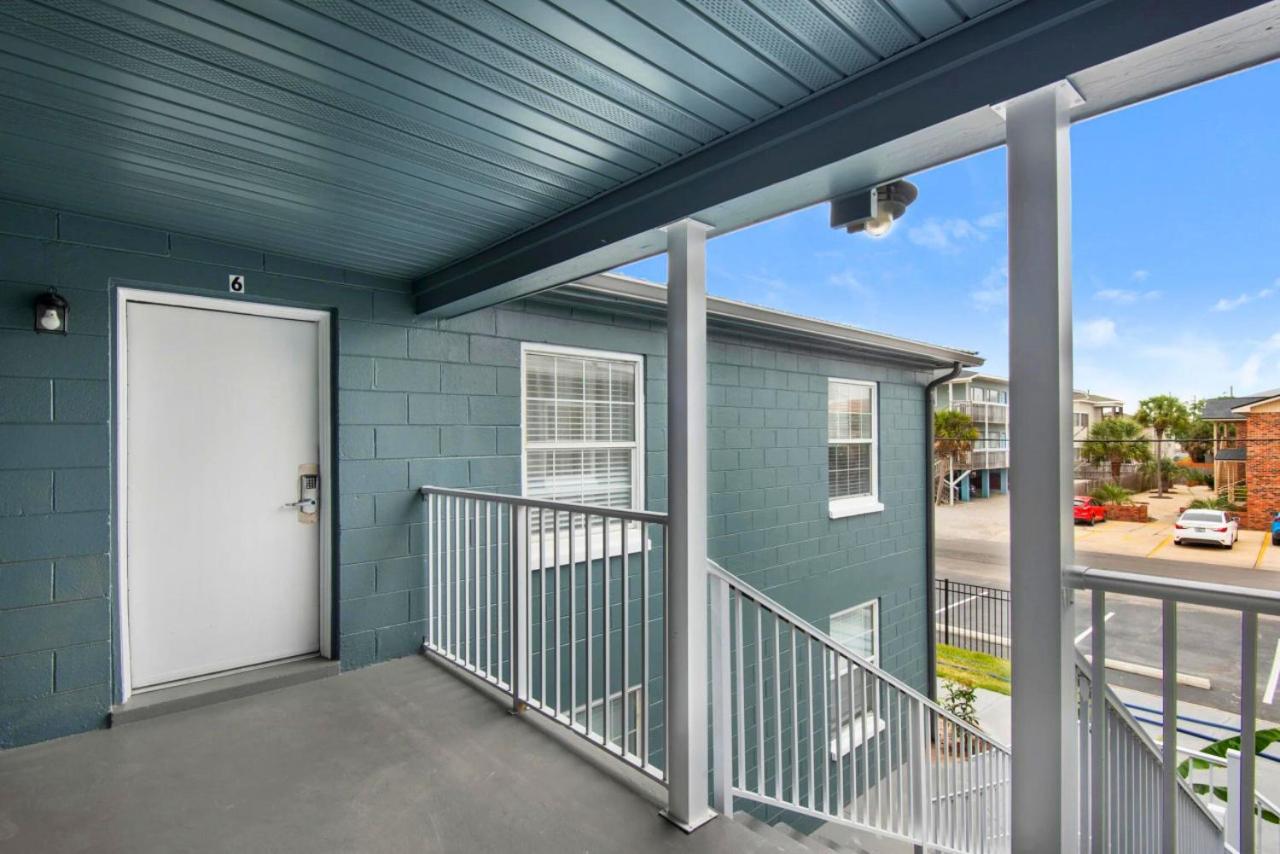 Bluefish 6 Paradise Oka Island 2br Beauty Apartment
