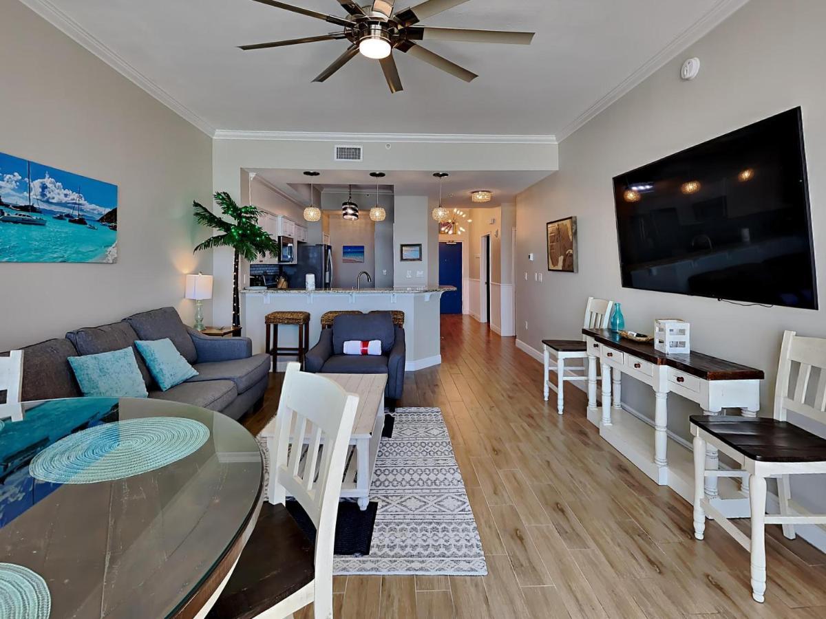 Apartment Waters Edge 610 *