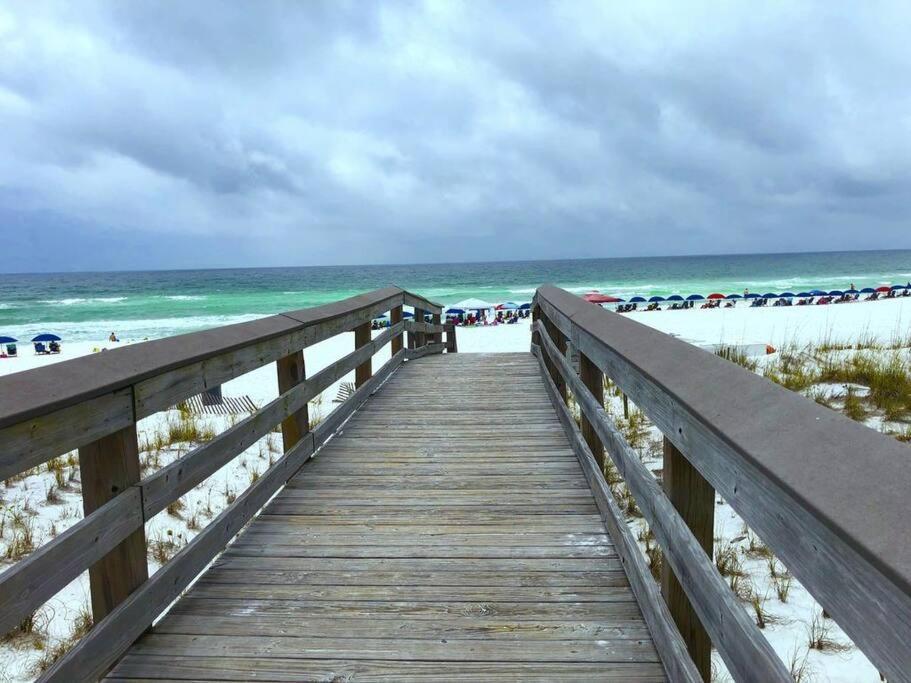 Pelican Isle - Breathtaking View