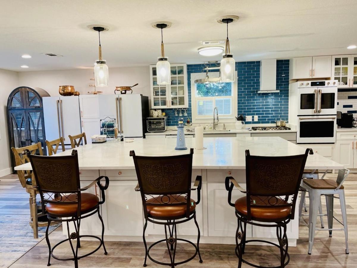 Paradise Living-pool, Sauna, Grill, 5 Bedrooms! * Fort Walton Beach