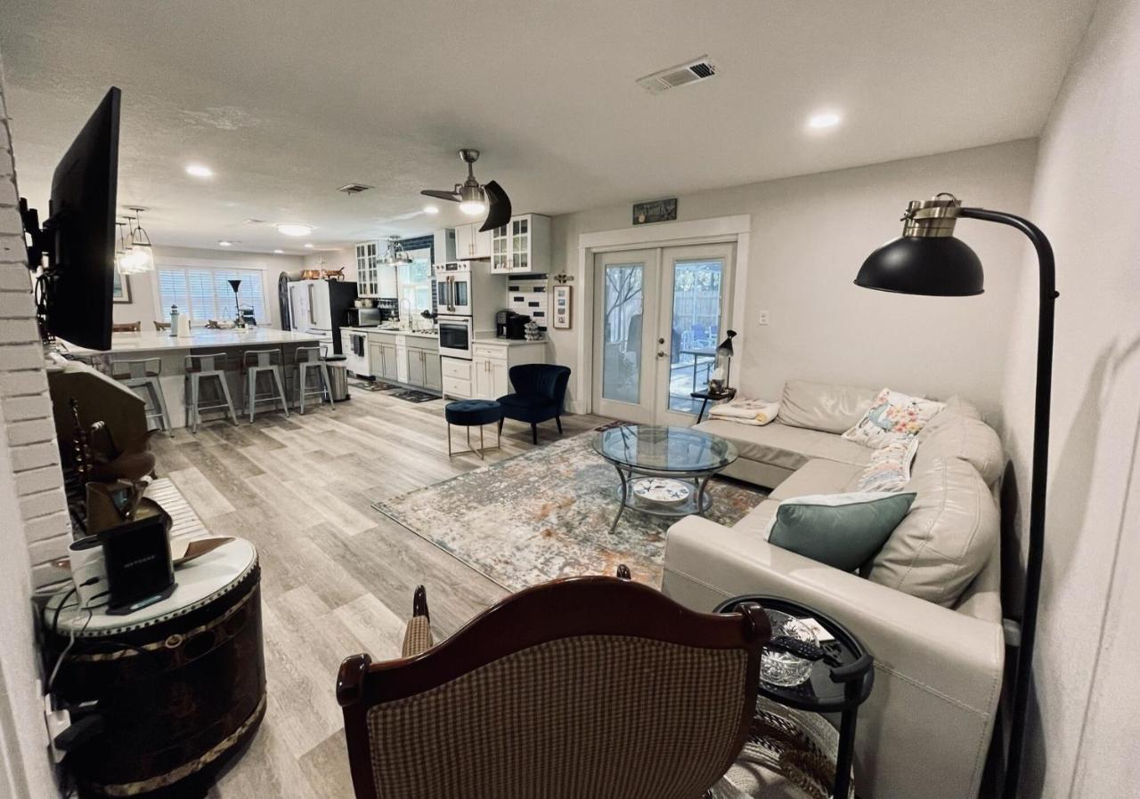 Paradise Living-pool, Sauna, Grill, 5 Bedrooms! Holiday home Fort Walton Beach