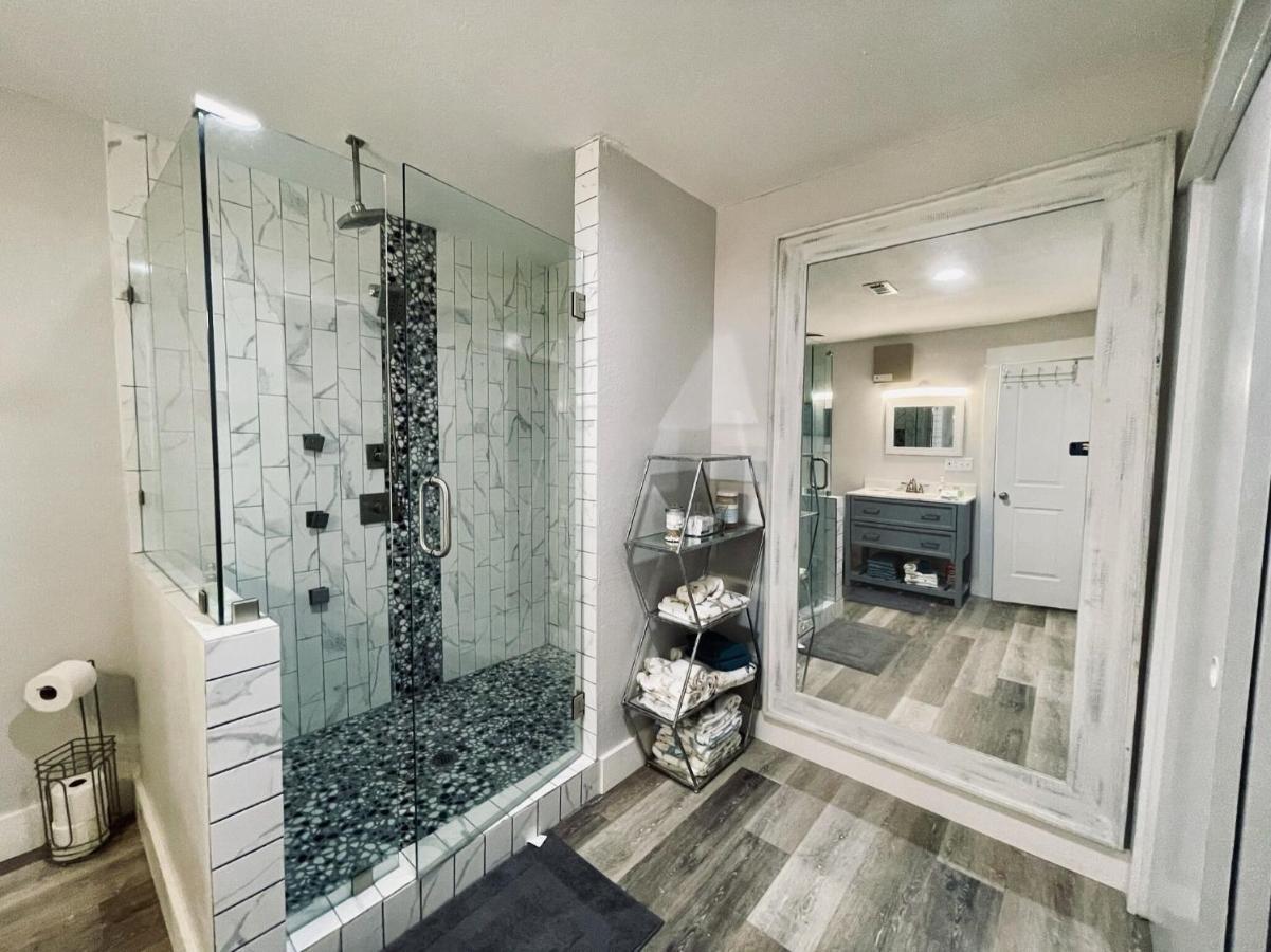 Paradise Living-pool, Sauna, Grill, 5 Bedrooms! Holiday home Fort Walton Beach