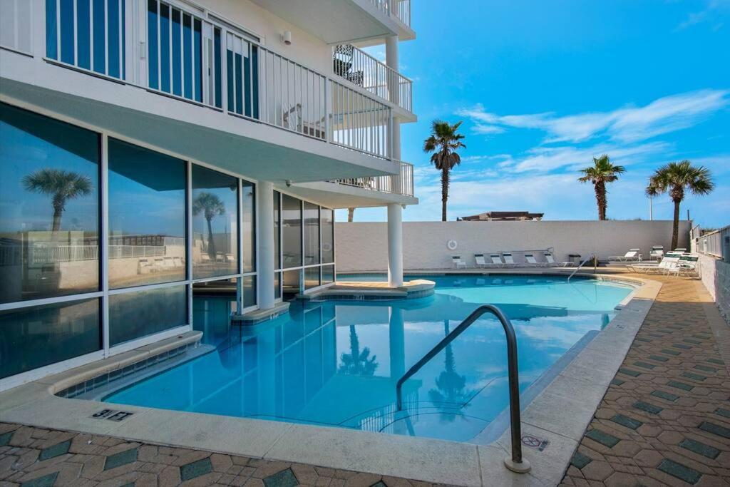Balcony View! Heated Pool! Fort Walton Beach