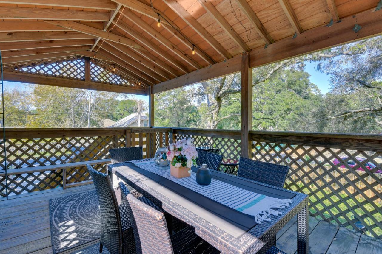 Family-friendly Duplex 6 Mi To Walton Beach! Holiday home Fort Walton Beach