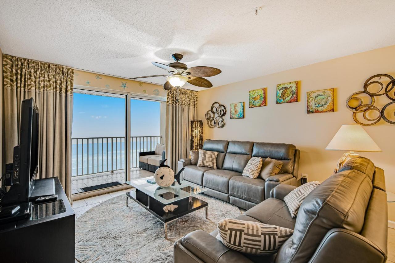 The Palms 504 Apartment