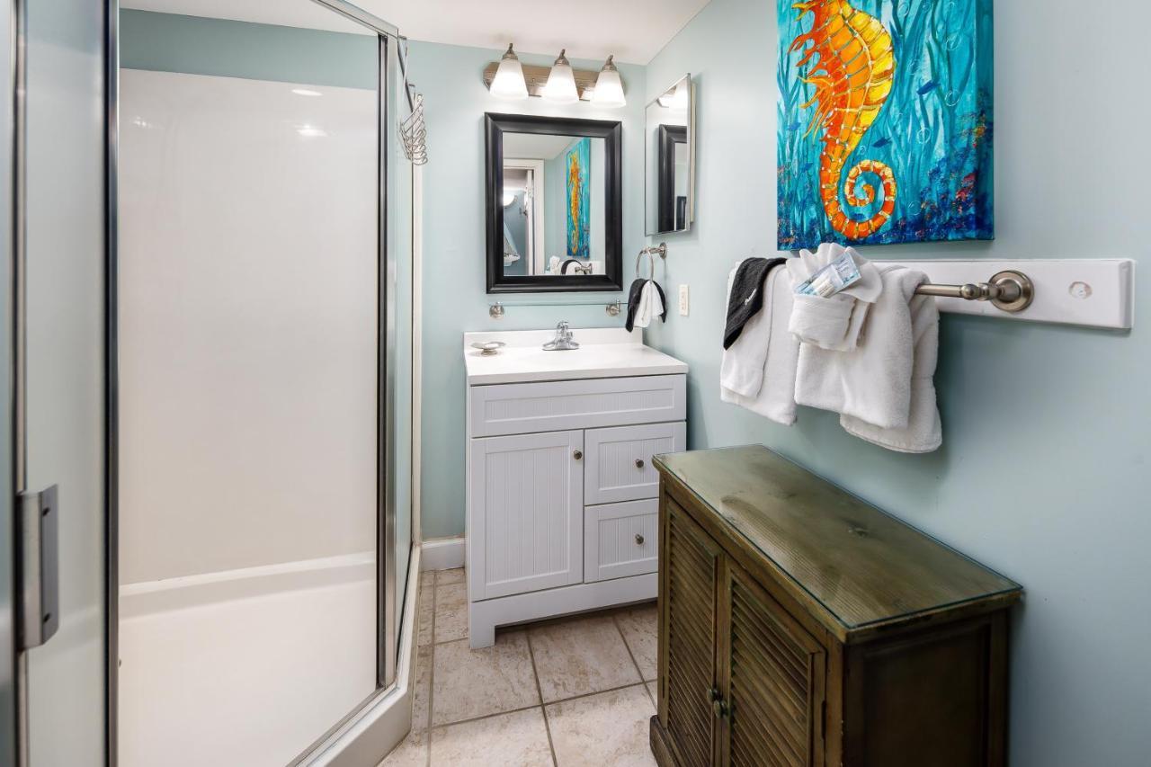 Pelican Isle 116 Apartment