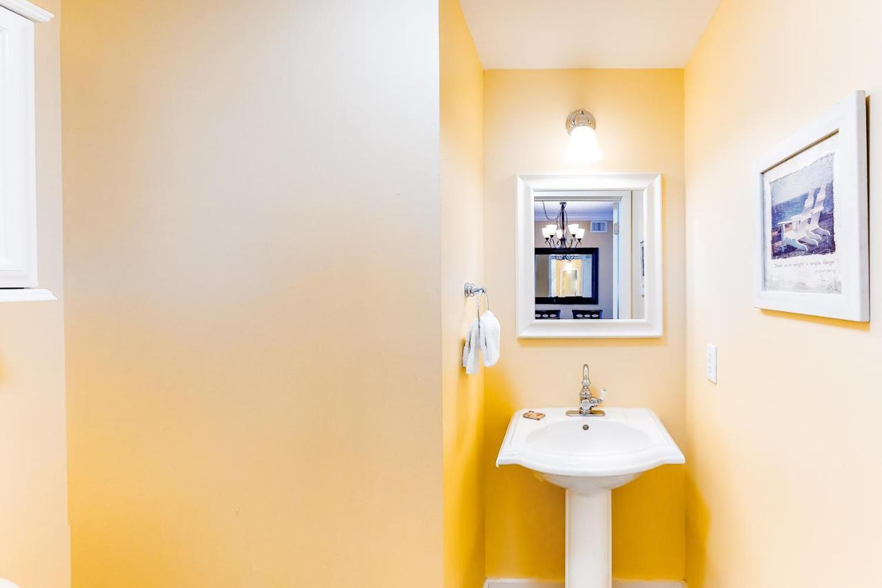Waterscape B605 Apartment