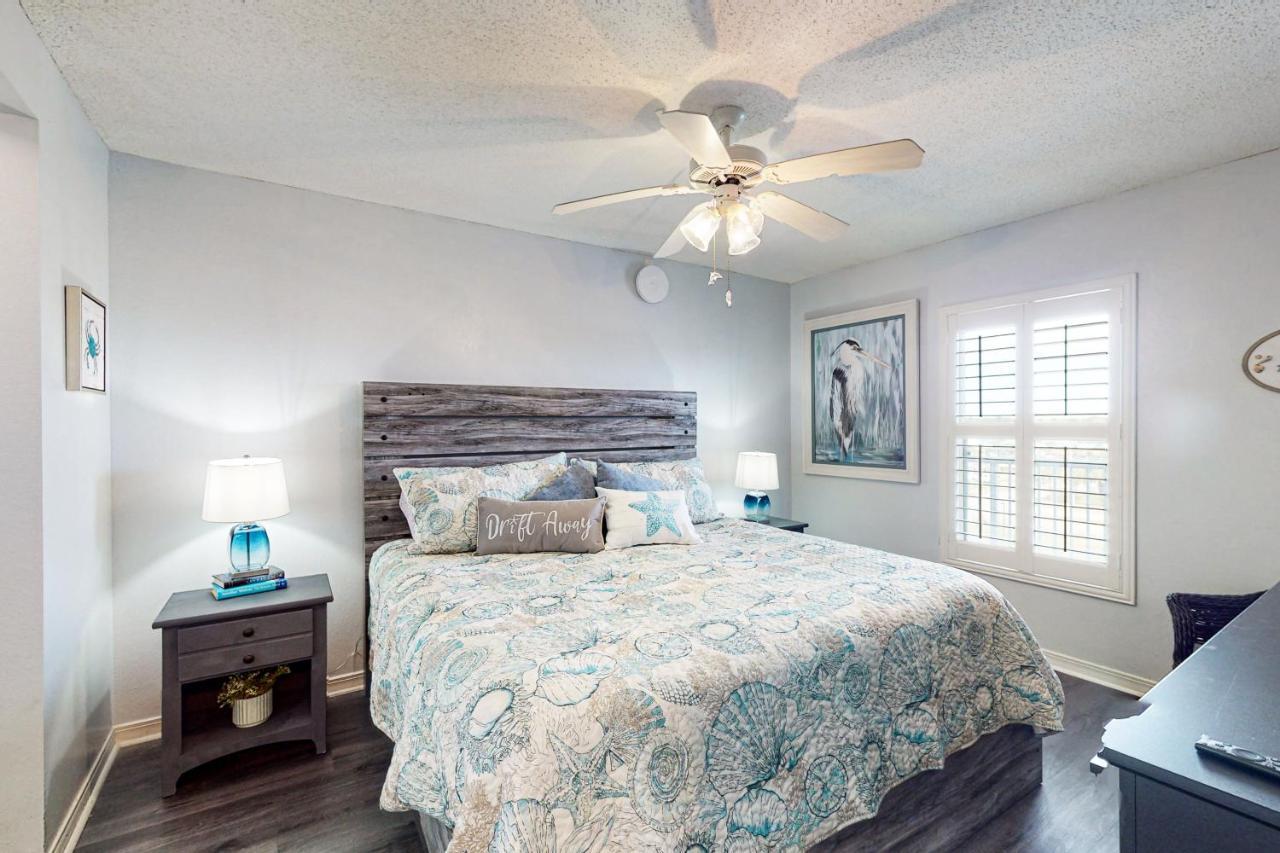 Islander 5004 Apartment