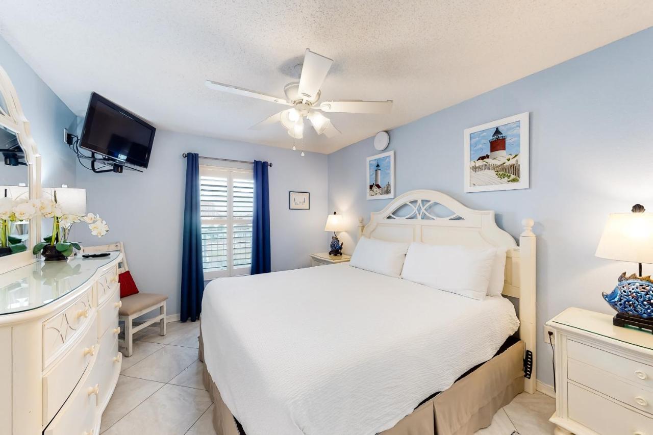 Islander E 4009 Apartment