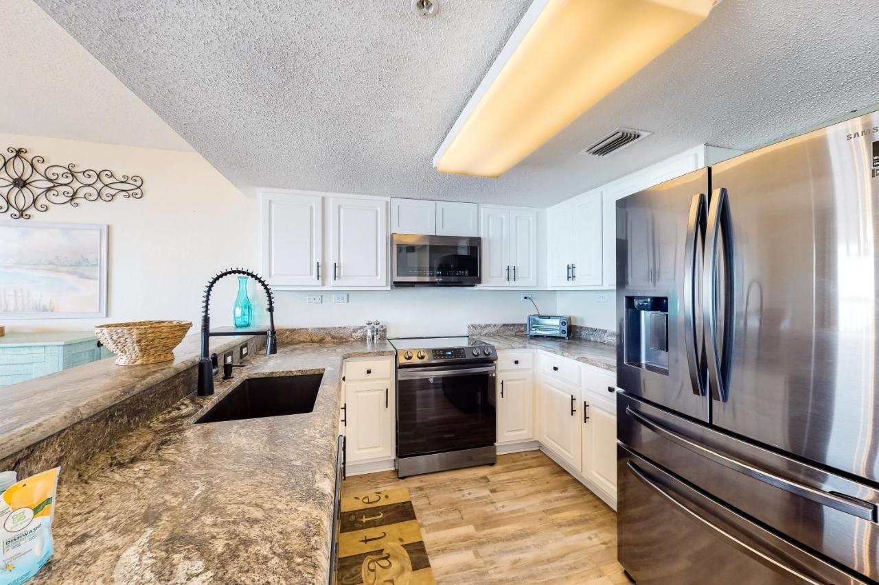 Apartment Islander Unit 3009