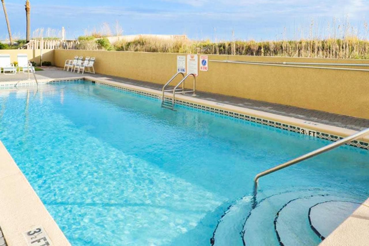 Summerlin 204 *