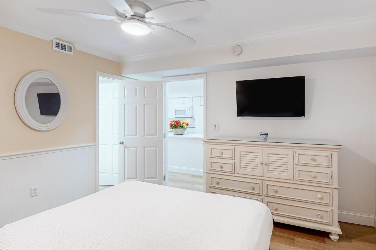 Summerlin 204 *