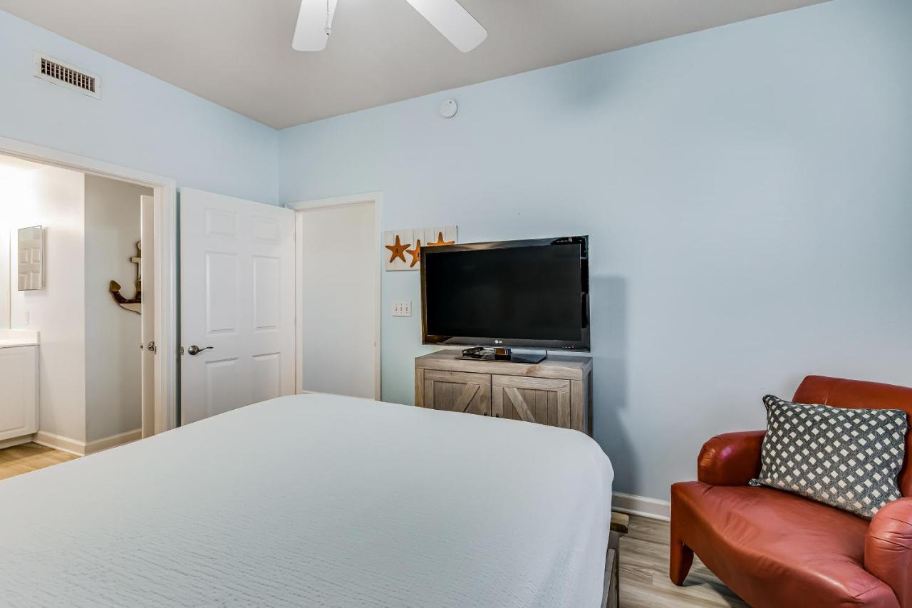 Pelican Isle 606 Apartment *