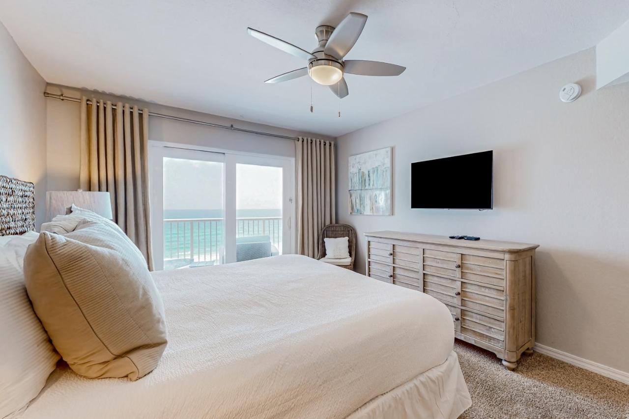 Playing Hooky, Unit 7012 * Fort Walton Beach