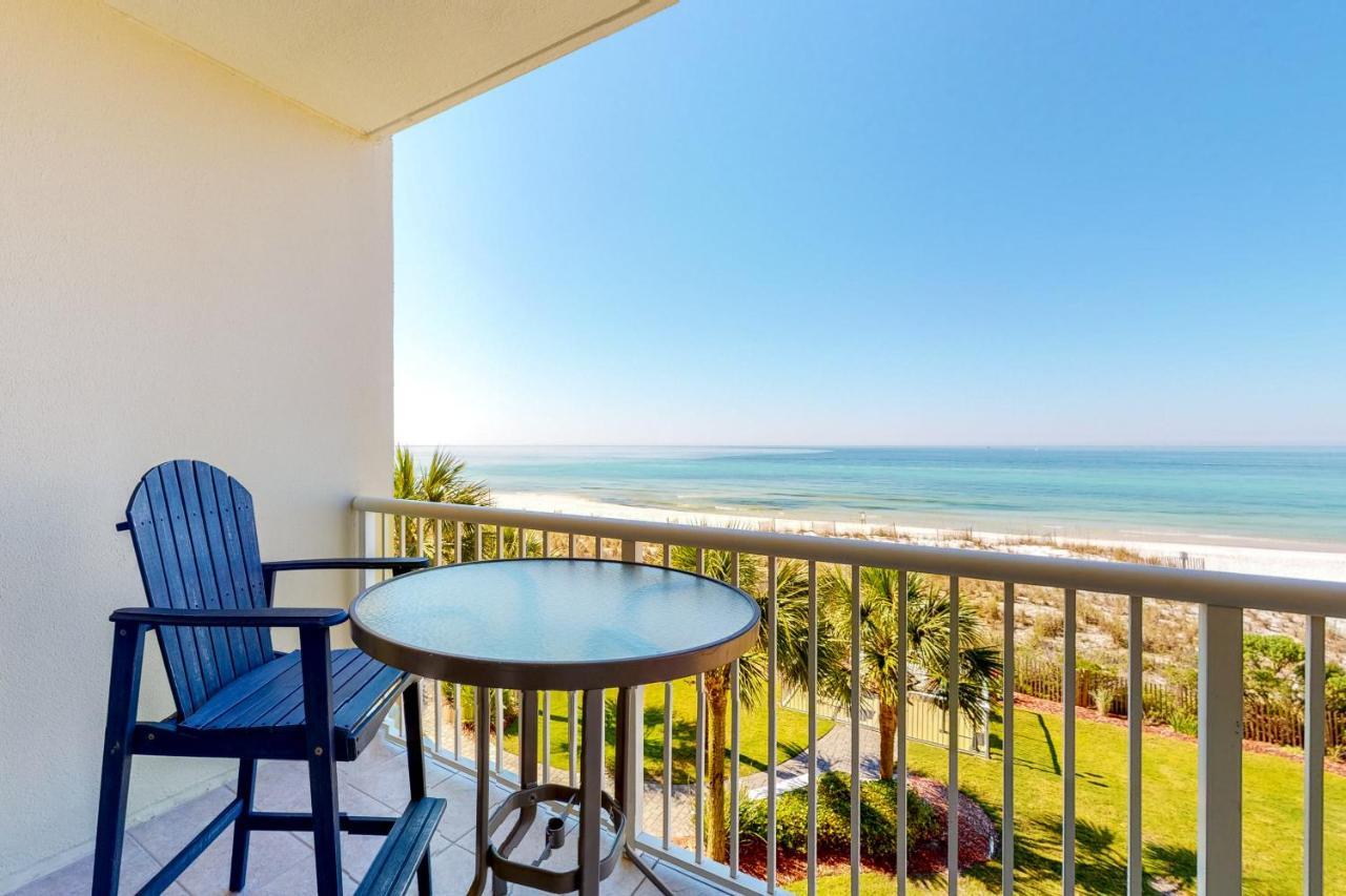 Apartment Waters Edge 303