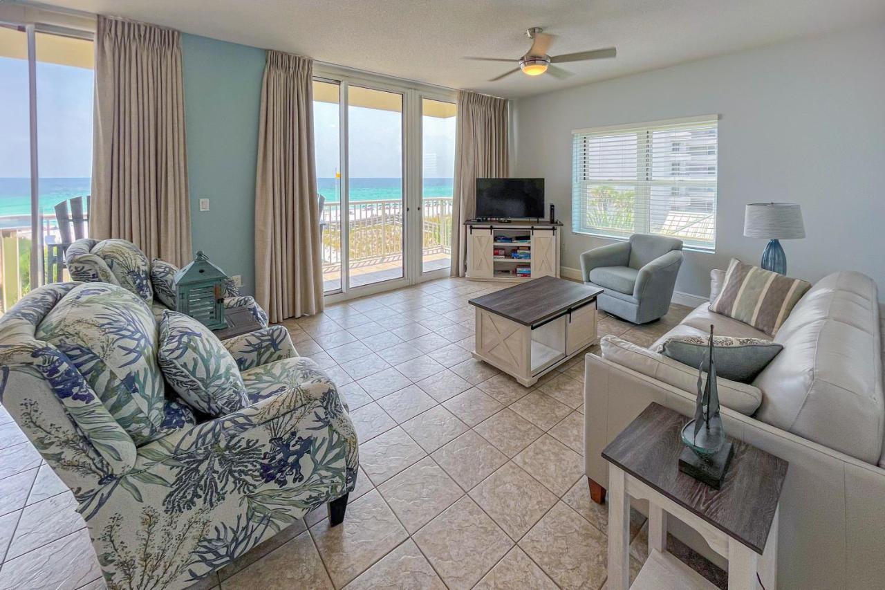 Apartment Waters Edge 303