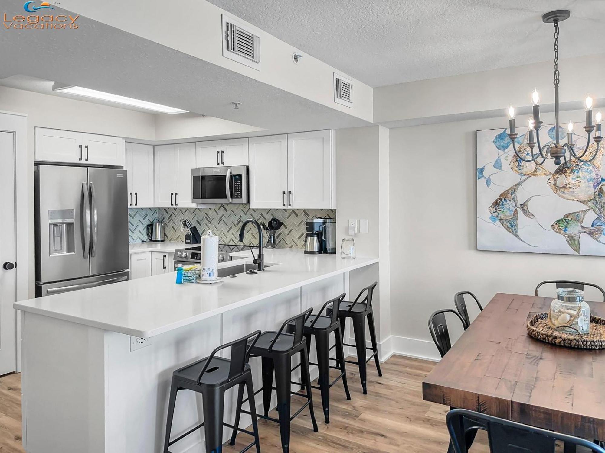 New Remodel - And Pool Access From Balcony!
