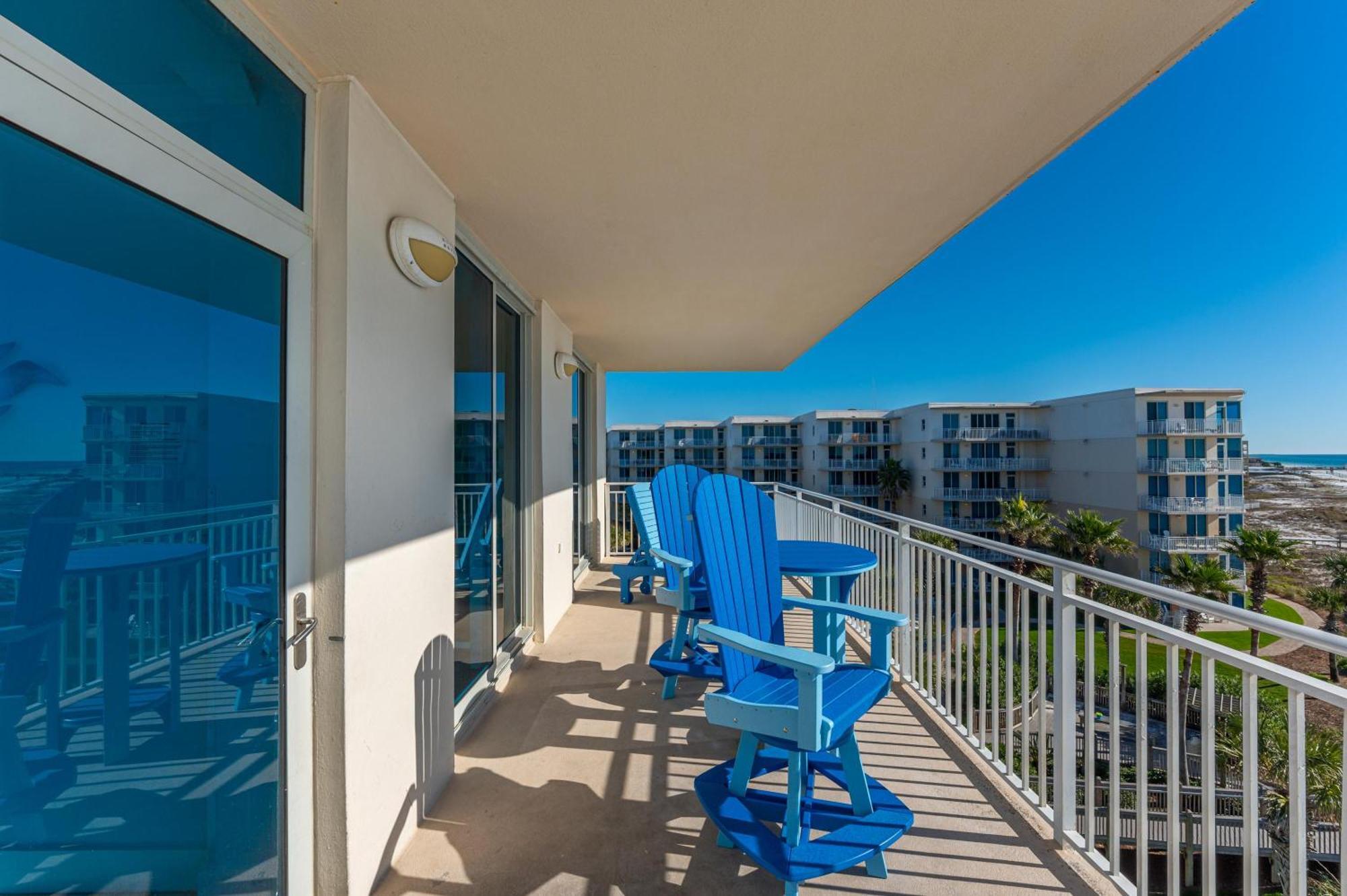 Waterscape - Wrap-around Balcony -panoramic Views! *