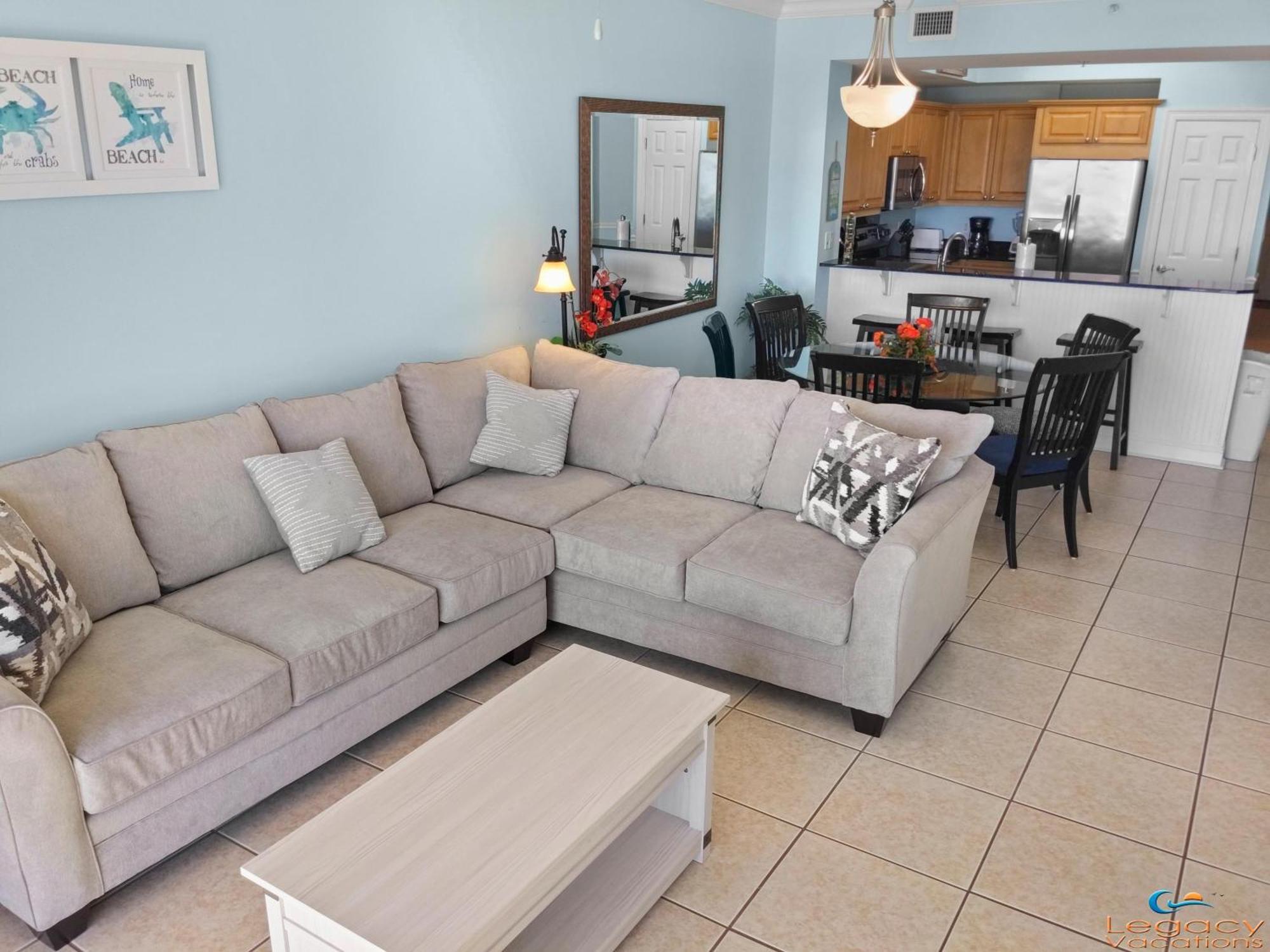 Smp 207- 3 Bedroom Condo-2 Sets Of Service! *