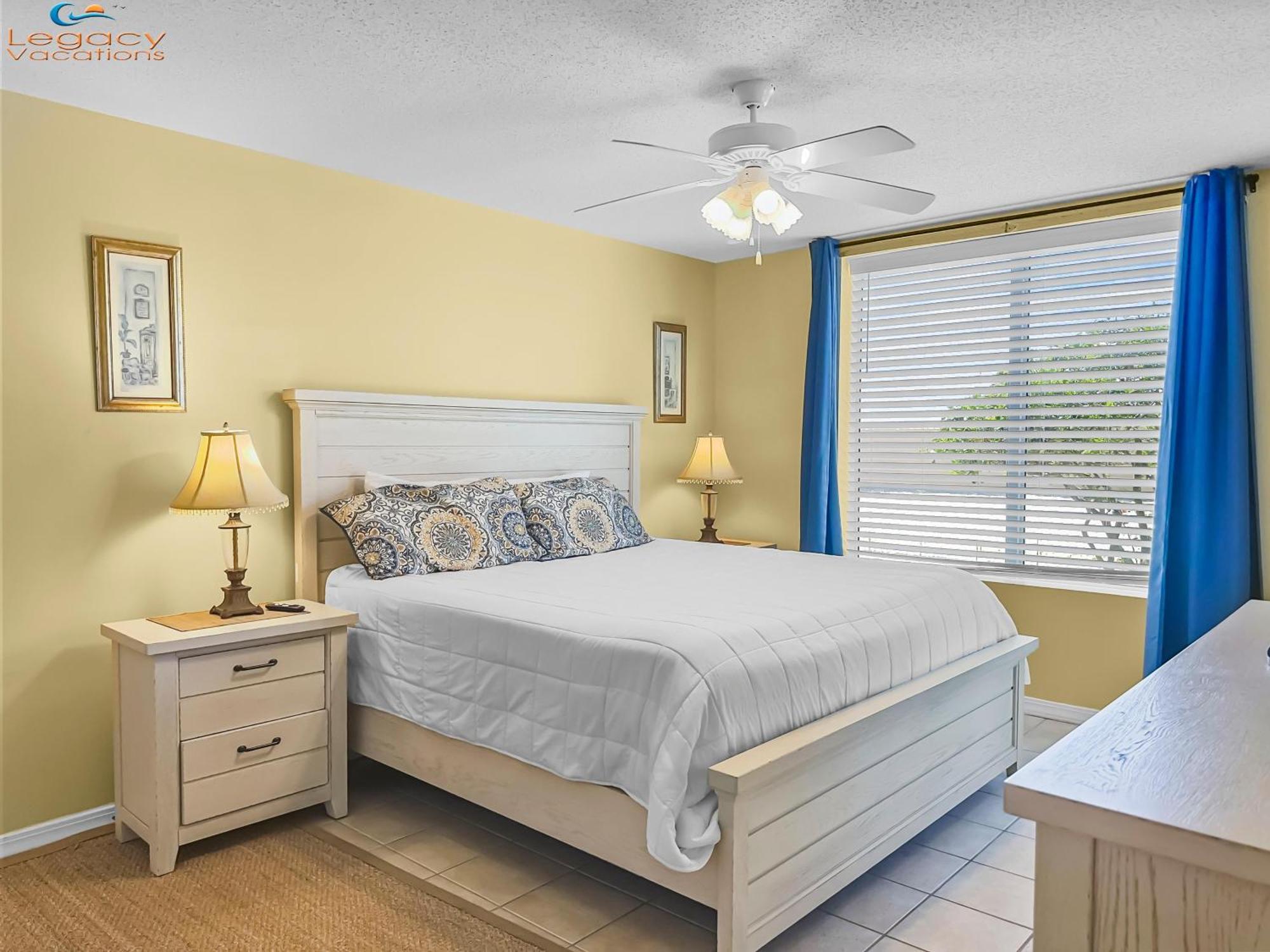 Ip116-3 Bed With Complimentary Service