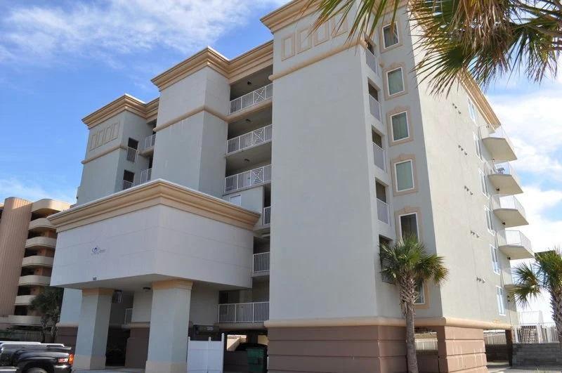 New Remodel - And Pool Access From Balcony! Apartment