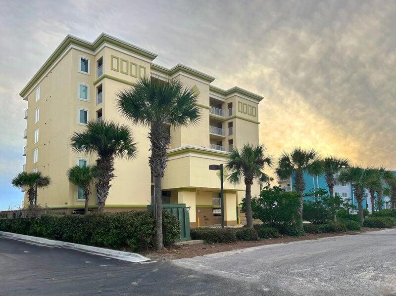 New Remodel - And Pool Access From Balcony! Apartment *