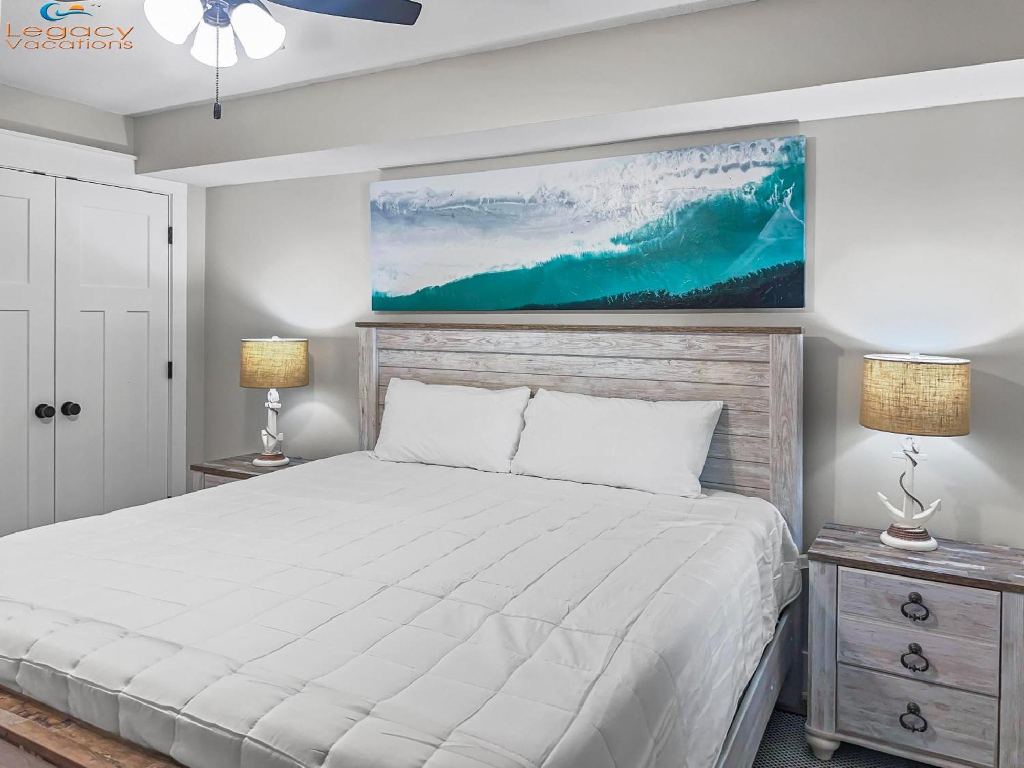 New Remodel - And Pool Access From Balcony!