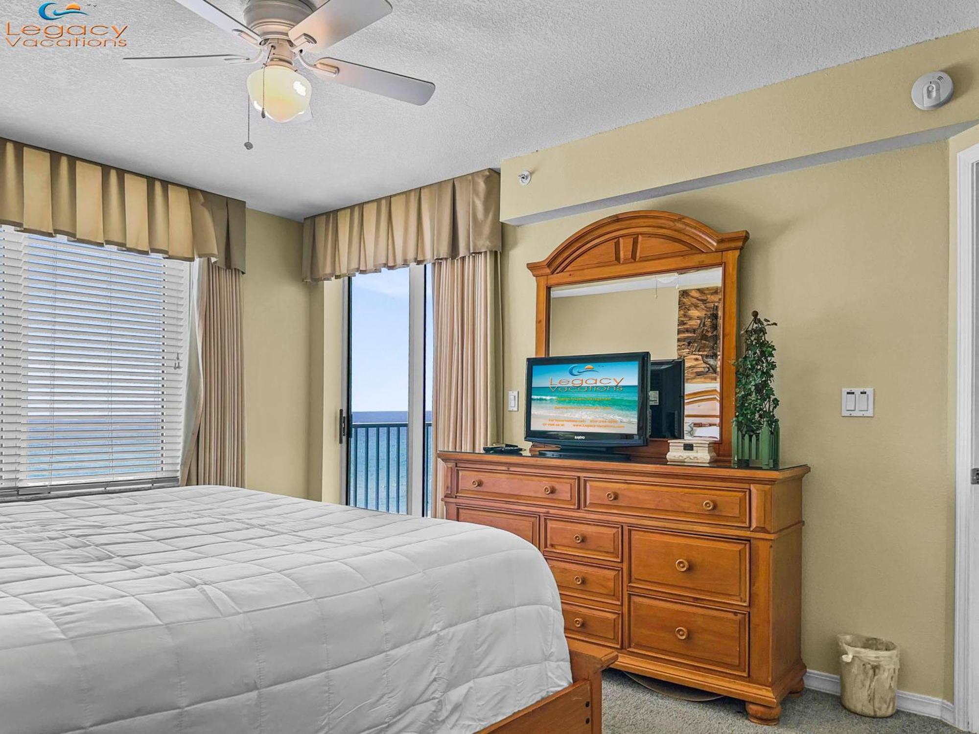 Ip612-beachfront 2 Bed With Free Service! Apartment *