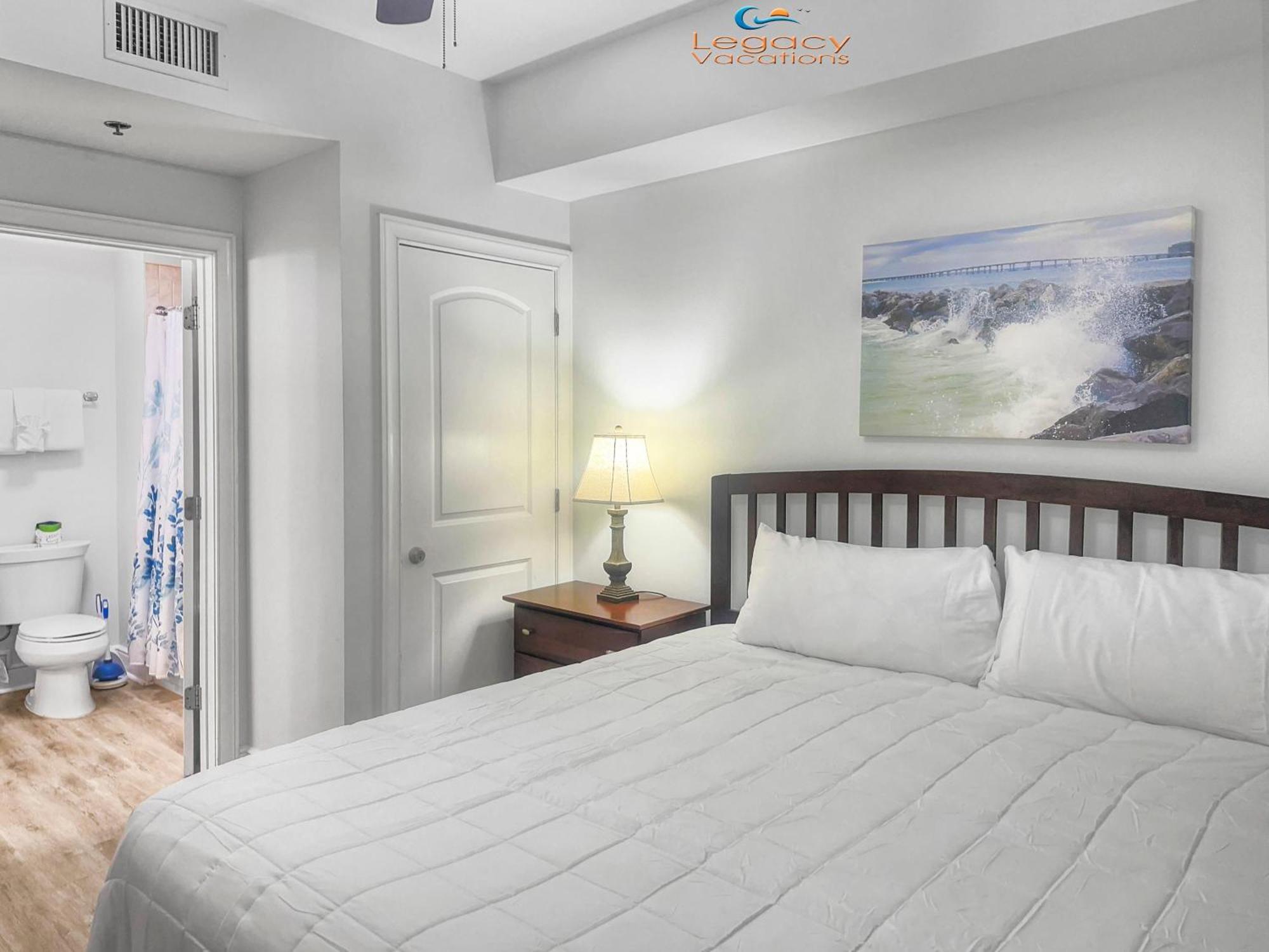 Az 102- 4bd Gulf Front Condo-3 Kings -1 Queen Bed! Apartment Fort Walton Beach