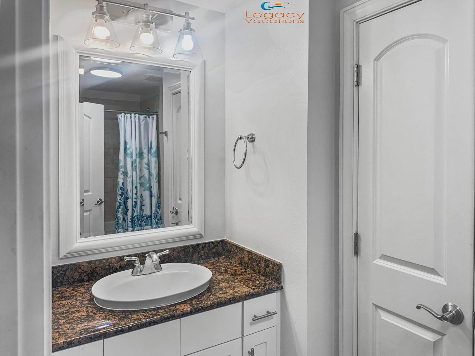 Az 102- 4bd Gulf Front Condo-3 Kings -1 Queen Bed! Apartment