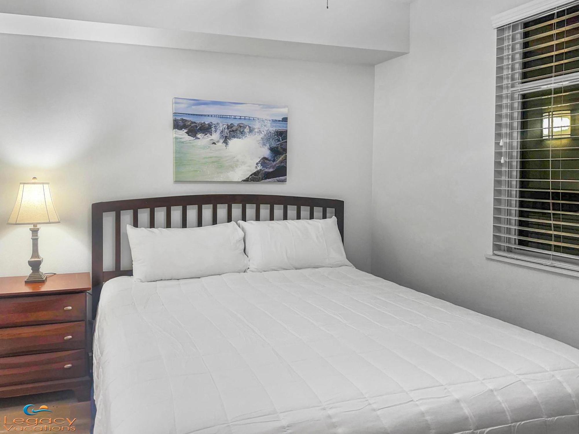 Az 102- 4bd Gulf Front Condo-3 Kings -1 Queen Bed! Apartment *