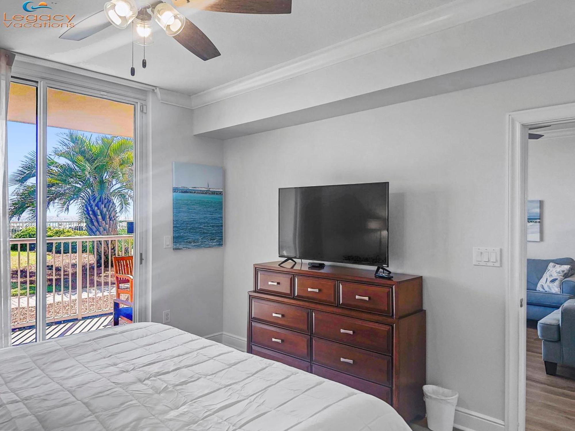 Az 102- 4bd Gulf Front Condo-3 Kings -1 Queen Bed! *