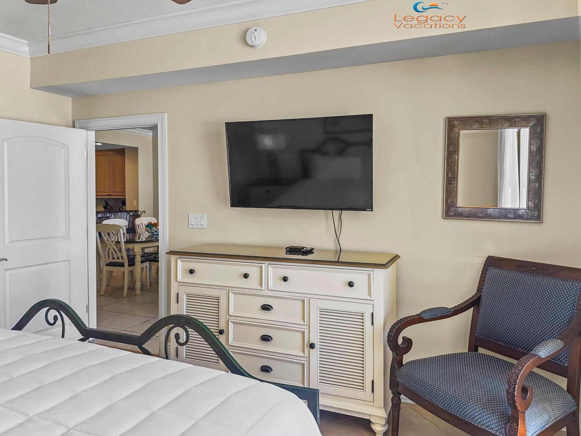 Azure #413- 3 Bd Beachfront - King Beds! * Fort Walton Beach