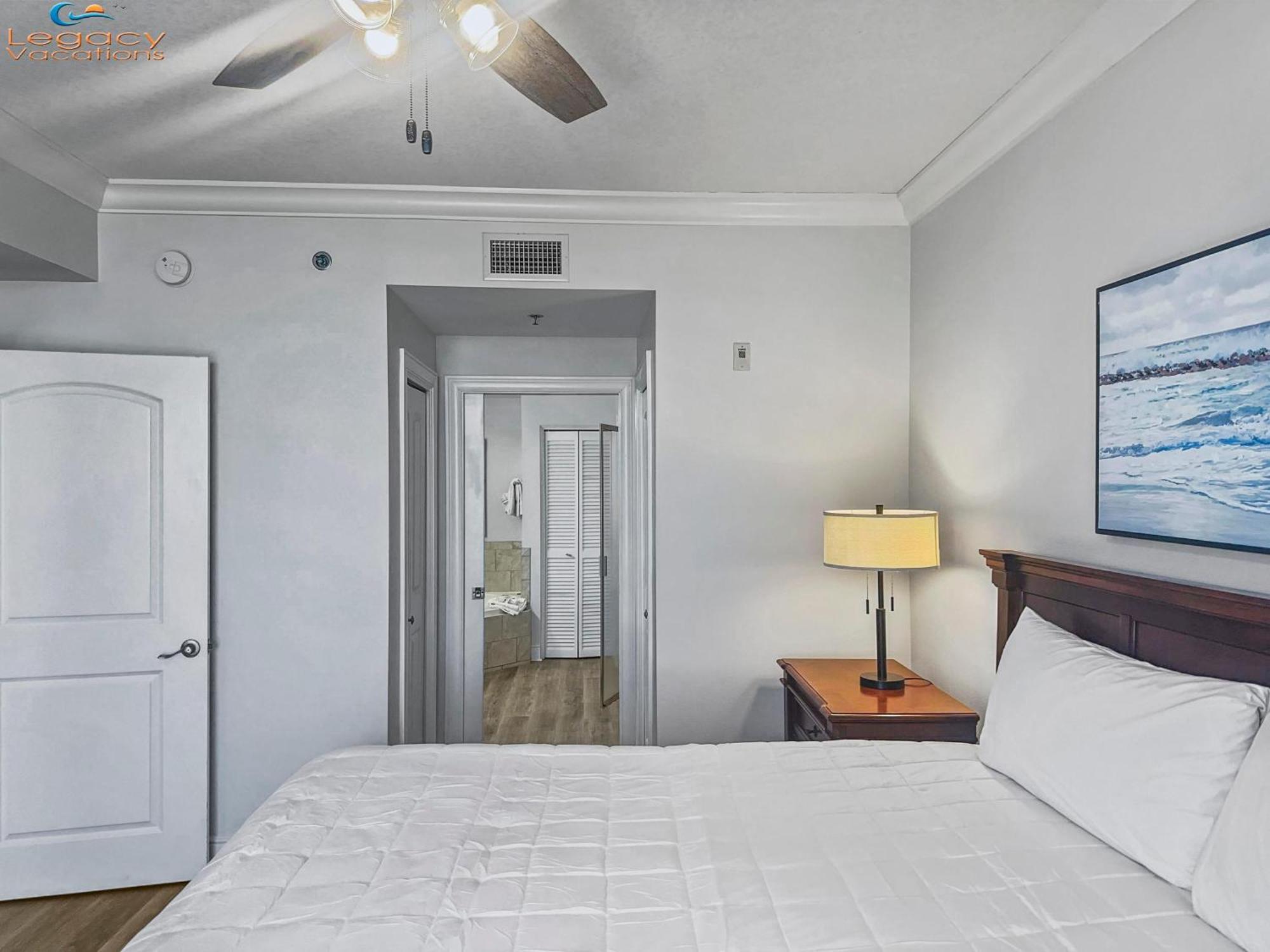 Az 102- 4bd Gulf Front Condo-3 Kings -1 Queen Bed! Fort Walton Beach