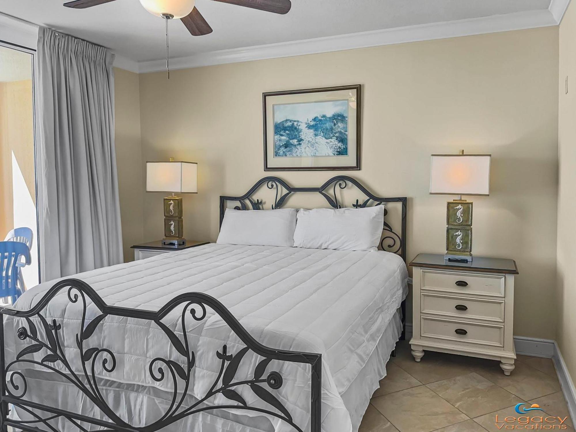 Azure #413- 3 Bd Beachfront - King Beds! Apartment